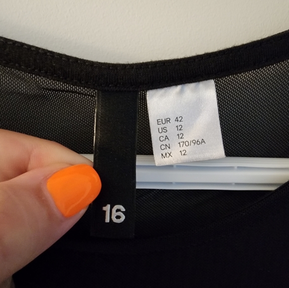 Black with mesh H&M Dress size 12 - Picture 3 of 3